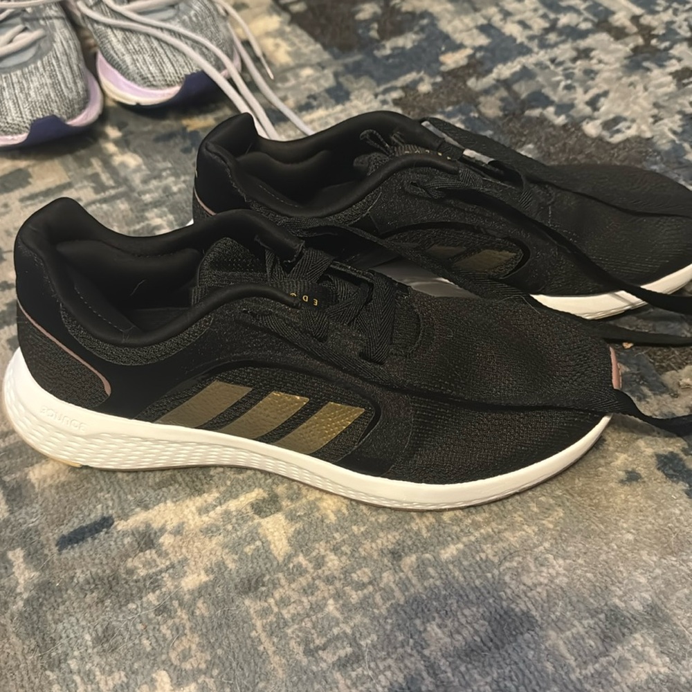 Adidas Tennis shoes
